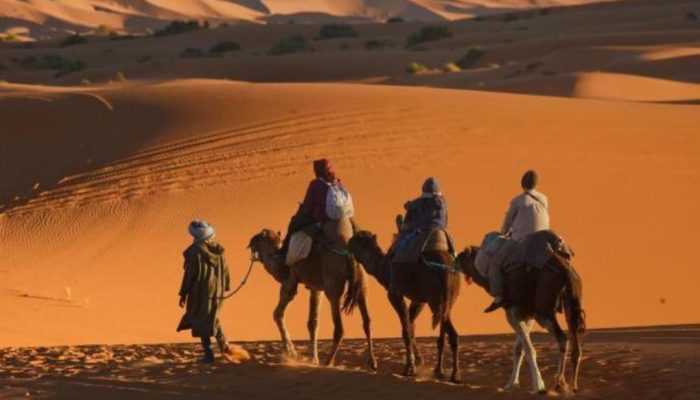 Kisah Umar bin Khattab dan Beberapa Sahabat Lainnya yang Hijrah ke Madinah, Ujian Iman dan Kesenangan Dunia