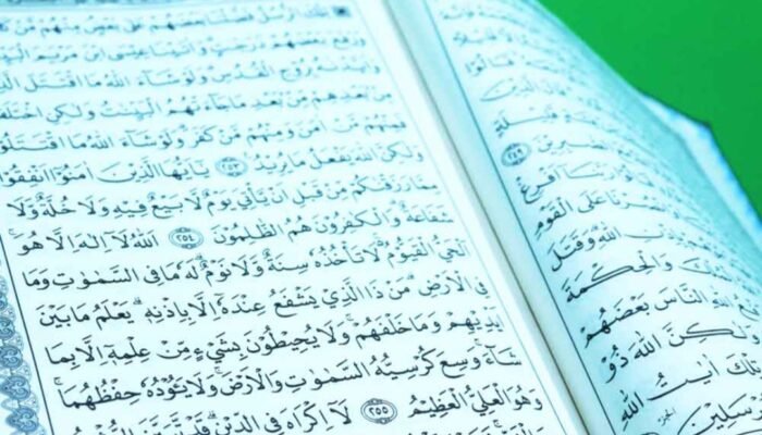 Momen Keutamaan Membaca Ayat-Ayat Al-Quran termasuk Ayat Kursi pada Berbagai Kondisi dan Keadaan